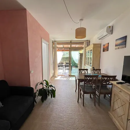 Lilly House Casa de Férias Golfo Aranci